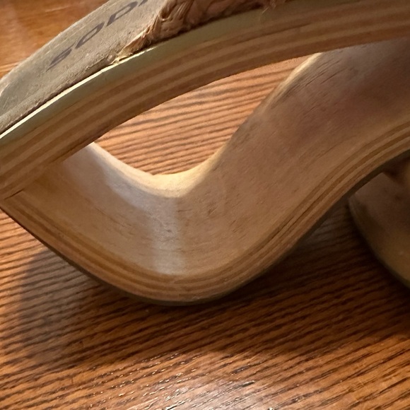 Unique sandals - Picture 9 of 9